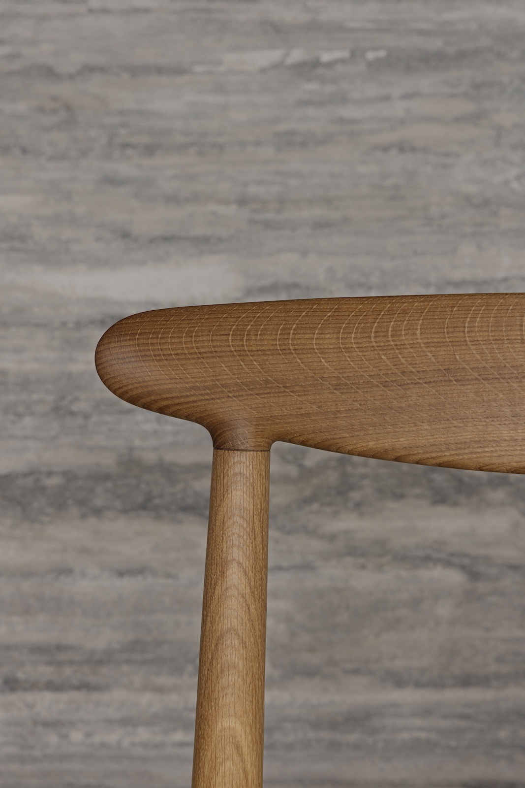 pp101 Detail in Oil-Treated Oak