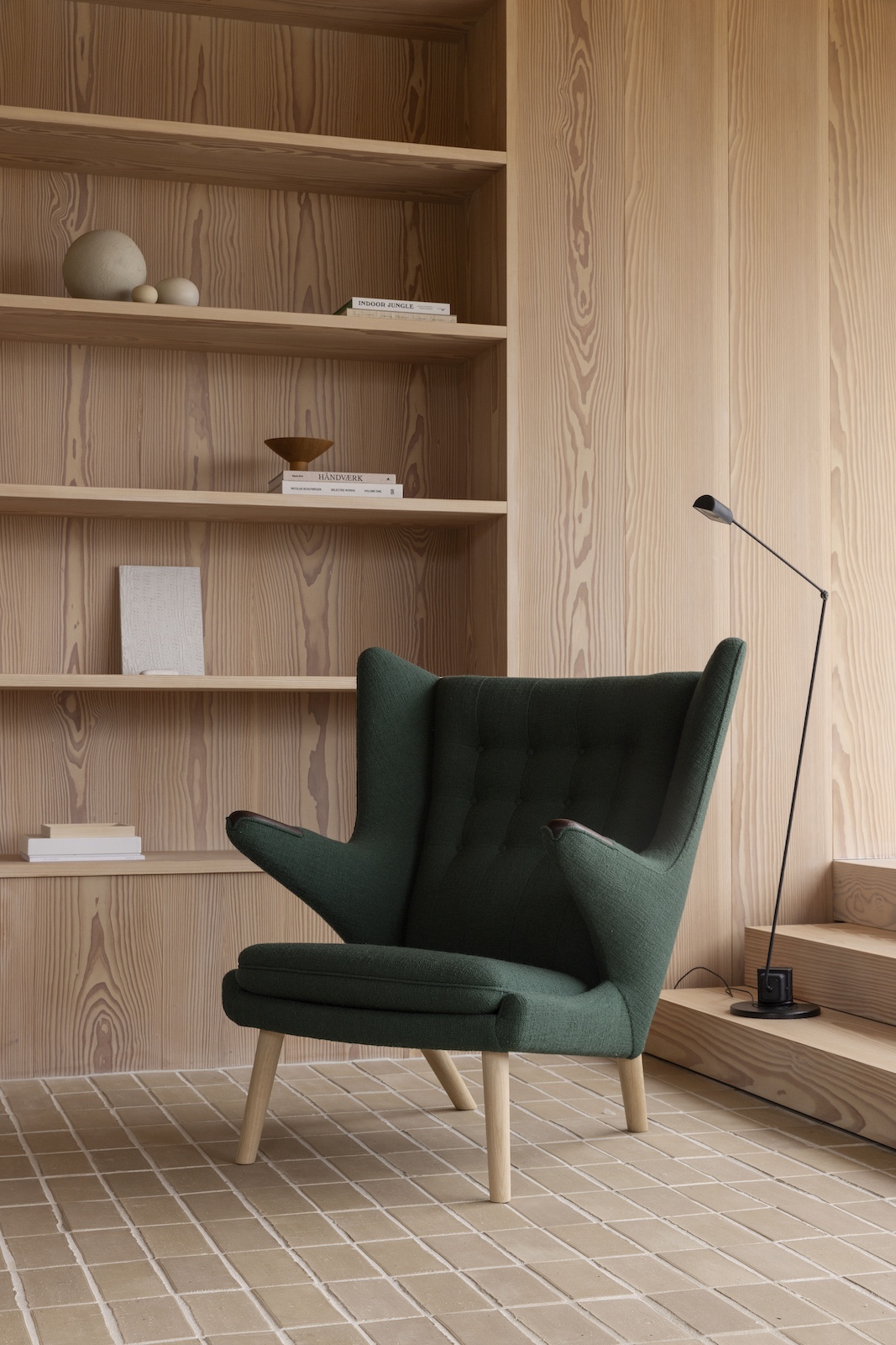 pp19 Papa Bear Chair in Green Upholstery